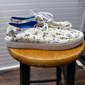 Van’s Hawaiian Print Lace Up Canvas Tennis Shoes with Rubber Sole Size 8